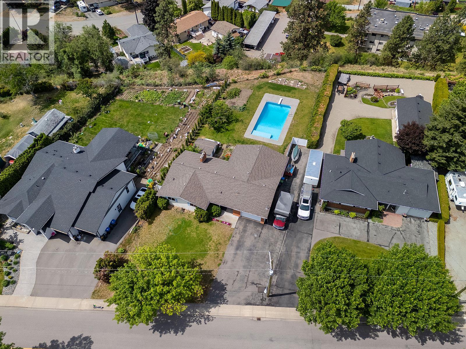 650 Dougall Road S, Kelowna, British Columbia  V1X 3J8 - Photo 11 - 10388248