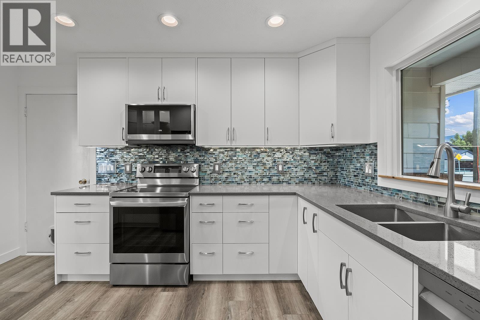650 Dougall Road S, Kelowna, British Columbia  V1X 3J8 - Photo 15 - 10388248