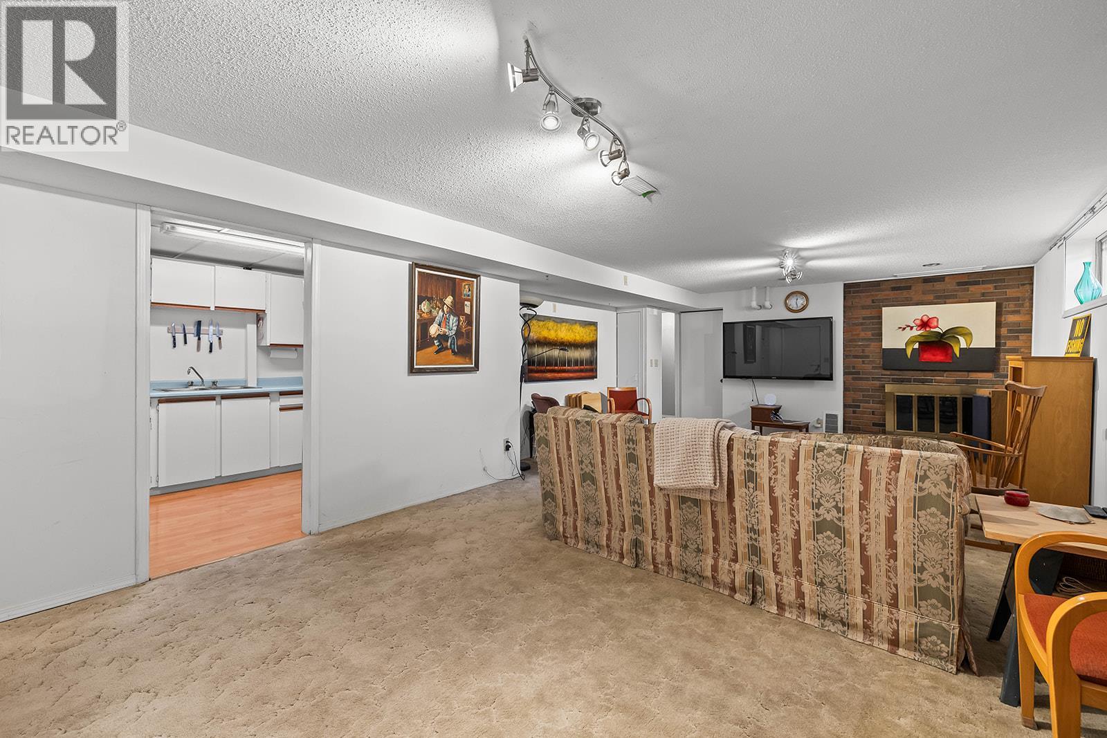 650 Dougall Road S, Kelowna, British Columbia  V1X 3J8 - Photo 33 - 10388248