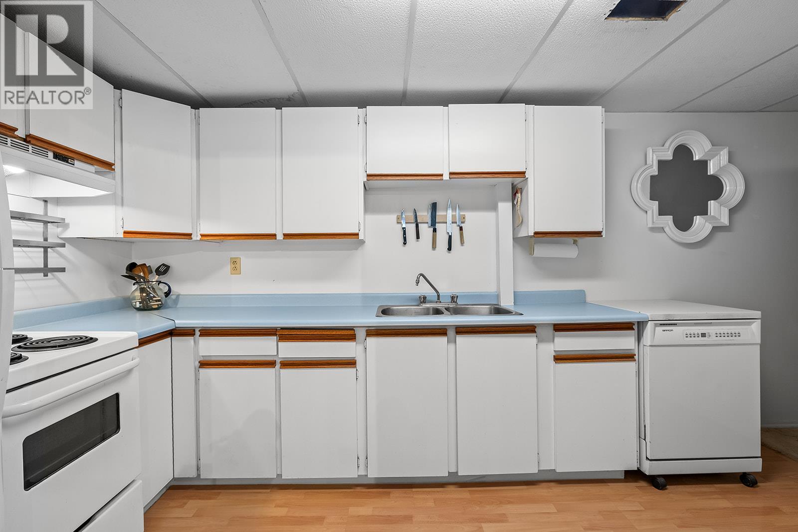 650 Dougall Road S, Kelowna, British Columbia  V1X 3J8 - Photo 35 - 10388248