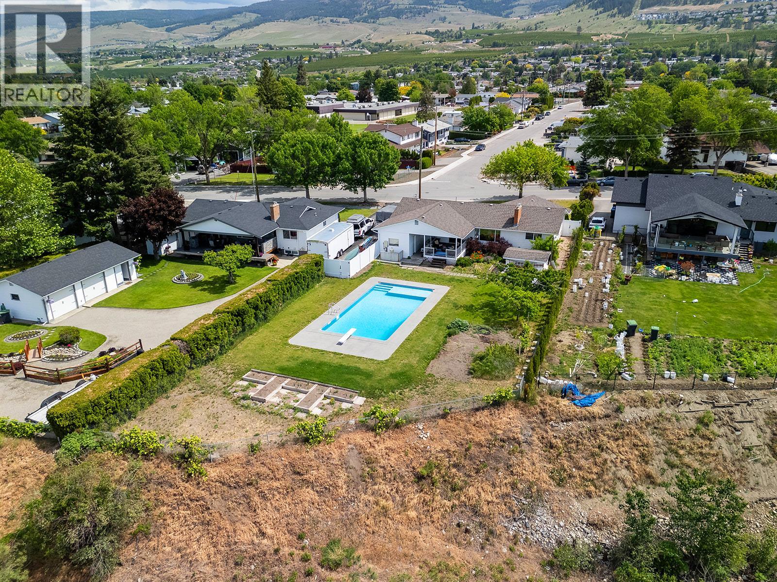 650 Dougall Road S, Kelowna, British Columbia  V1X 3J8 - Photo 6 - 10388248
