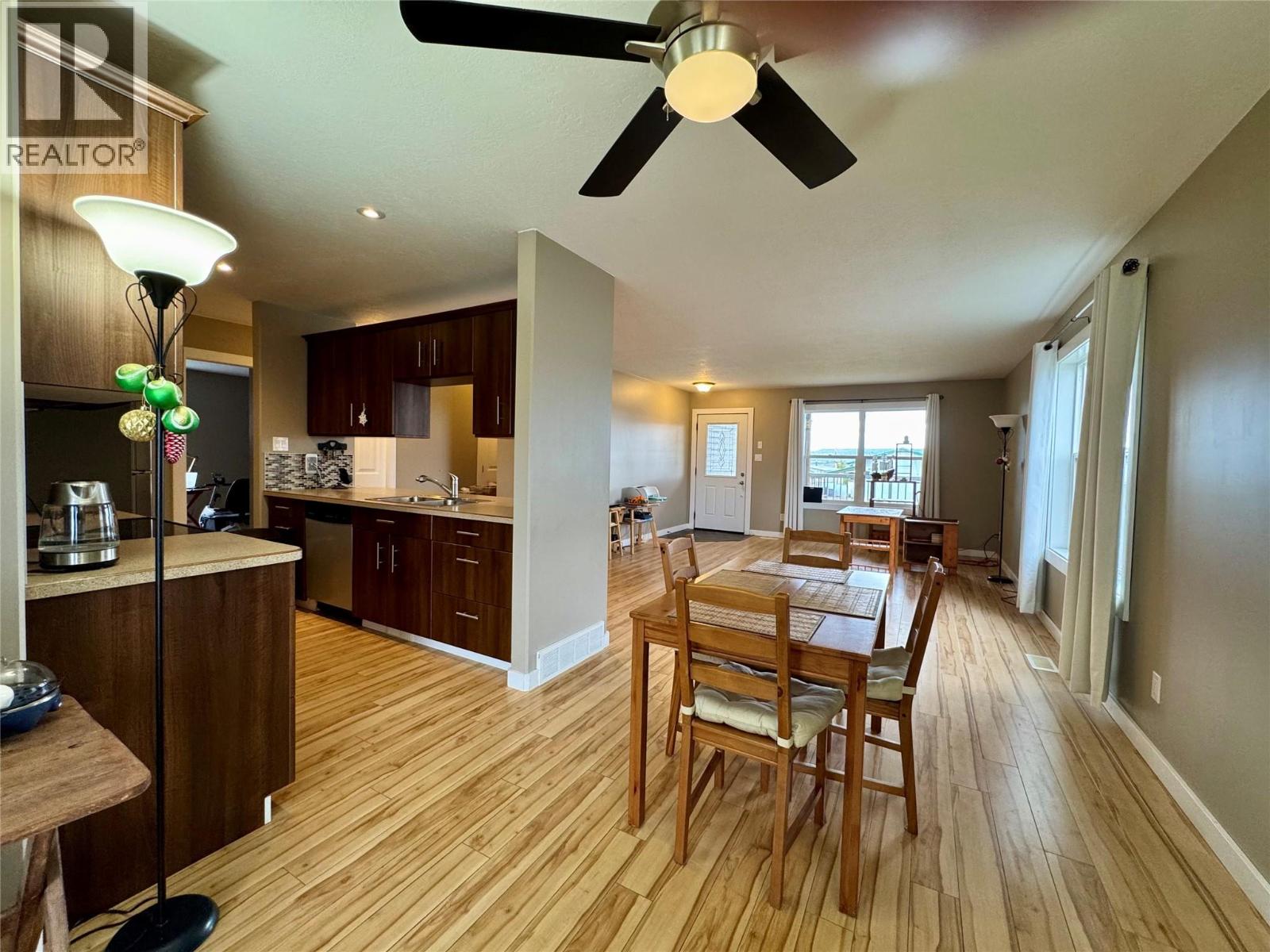 704 99 Avenue, Dawson Creek, British Columbia  V1G 1T4 - Photo 5 - 10388803
