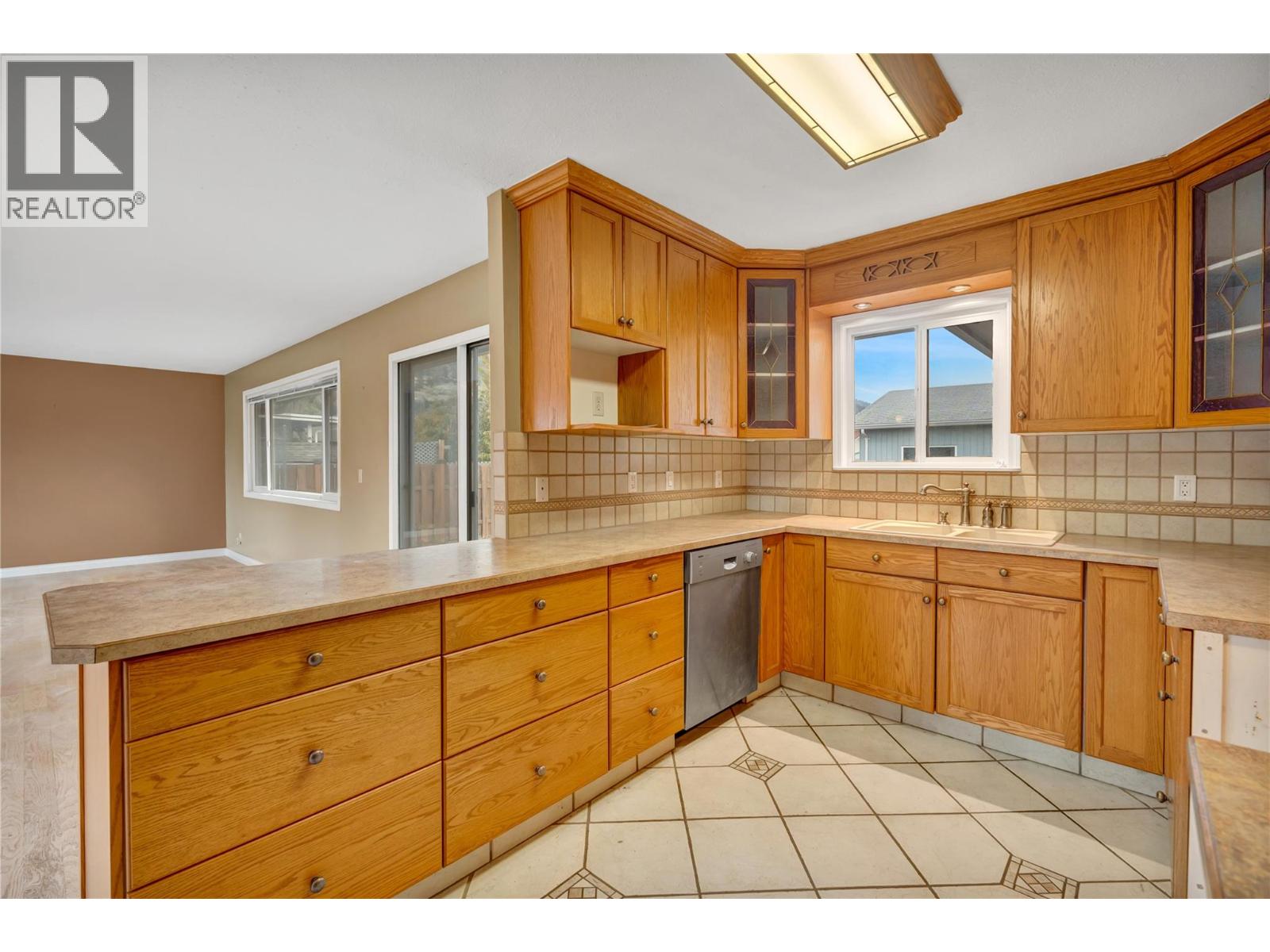 126 Lee Avenue, Penticton, British Columbia  V2A 3V8 - Photo 11 - 10388798