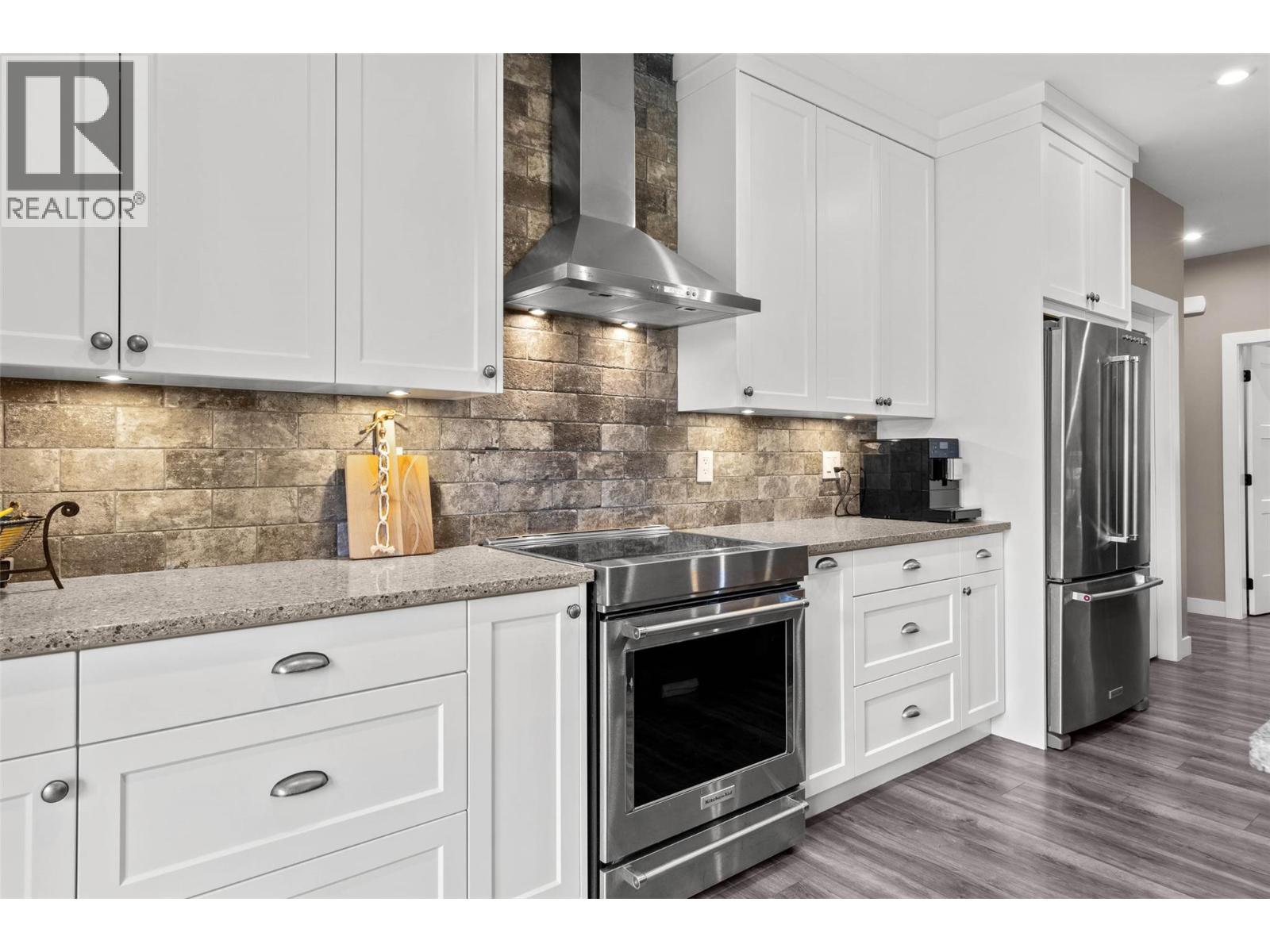 6560 Fawnhill Road, Kamloops, British Columbia  V0E 1Z0 - Photo 9 - 10388754