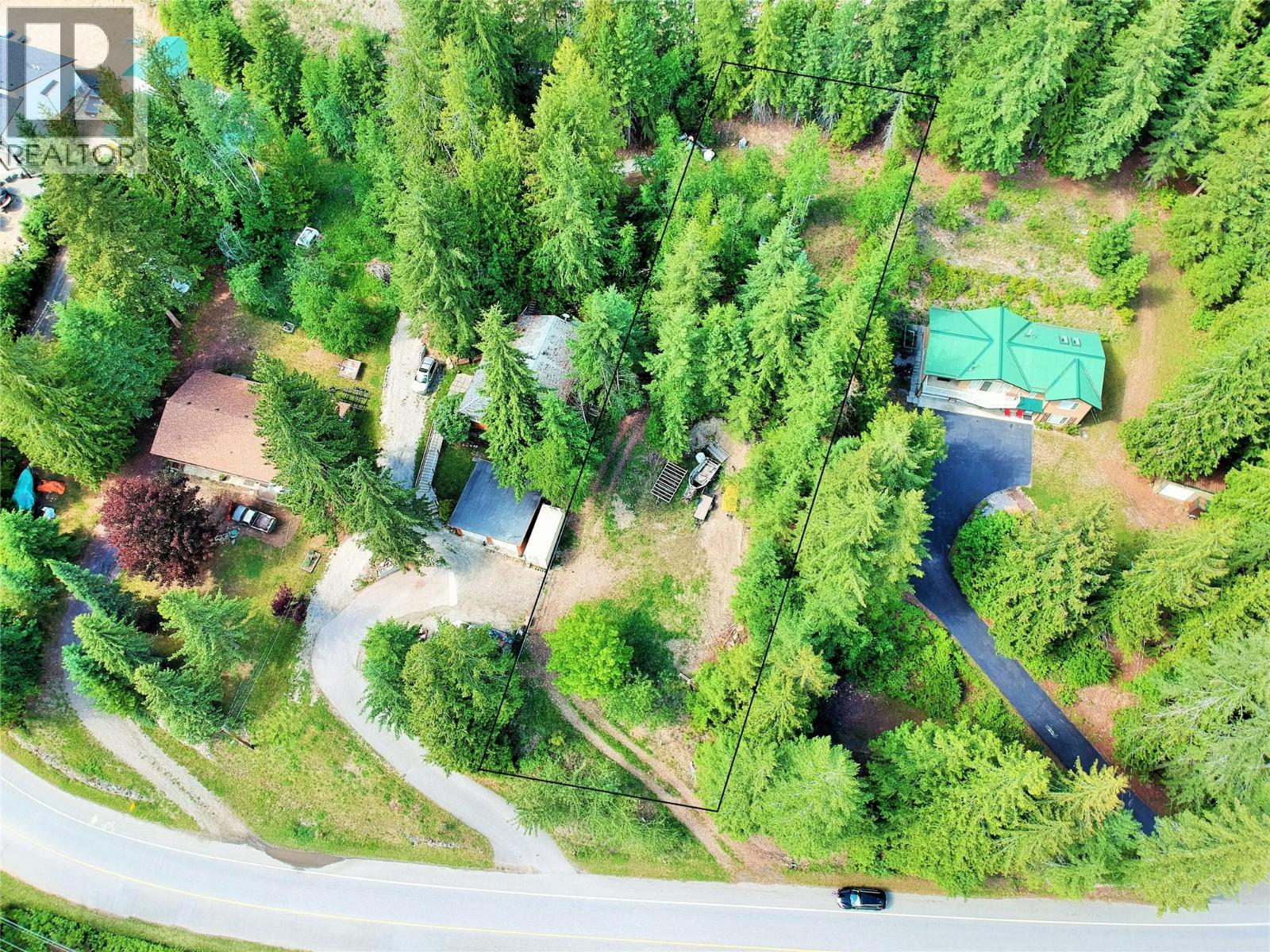 10 Old Town Road, Sicamous, British Columbia  V0E 2V4 - Photo 3 - 10388539