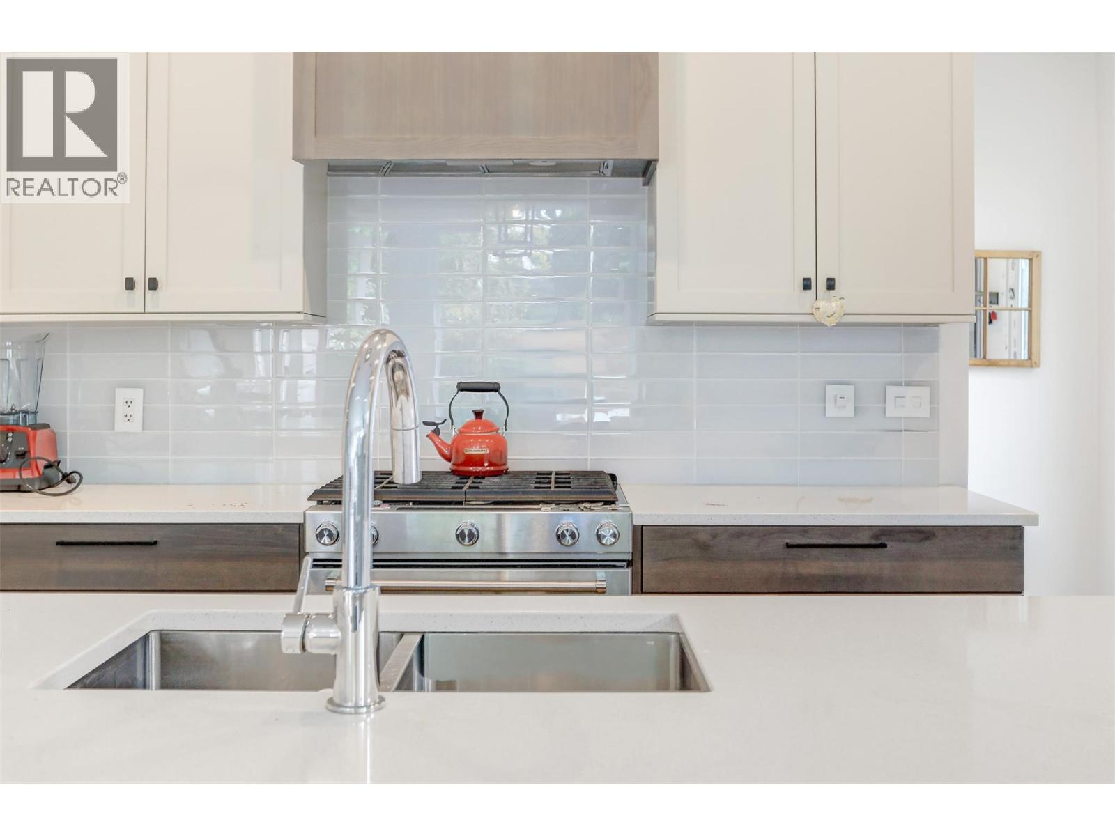 852 Stockwell Avenue Unit# 2, Kelowna, British Columbia  V1Y 6V9 - Photo 20 - 10388461