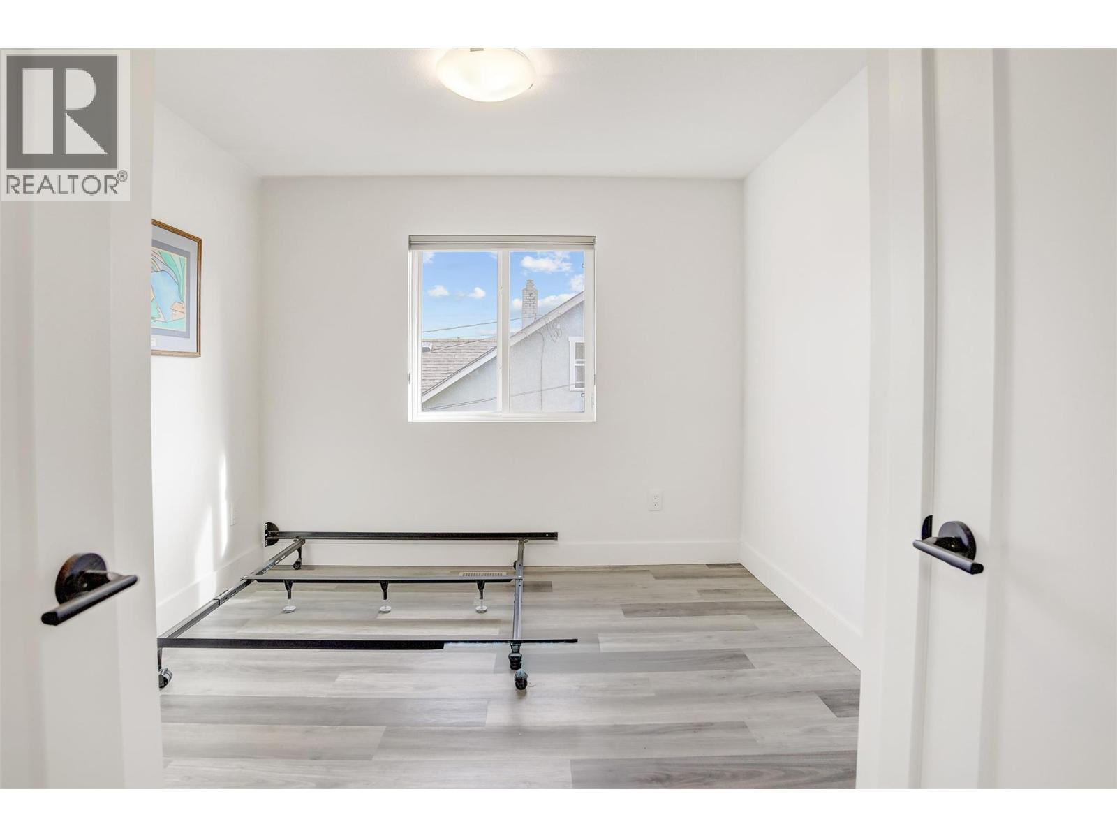 852 Stockwell Avenue Unit# 2, Kelowna, British Columbia  V1Y 6V9 - Photo 35 - 10388461