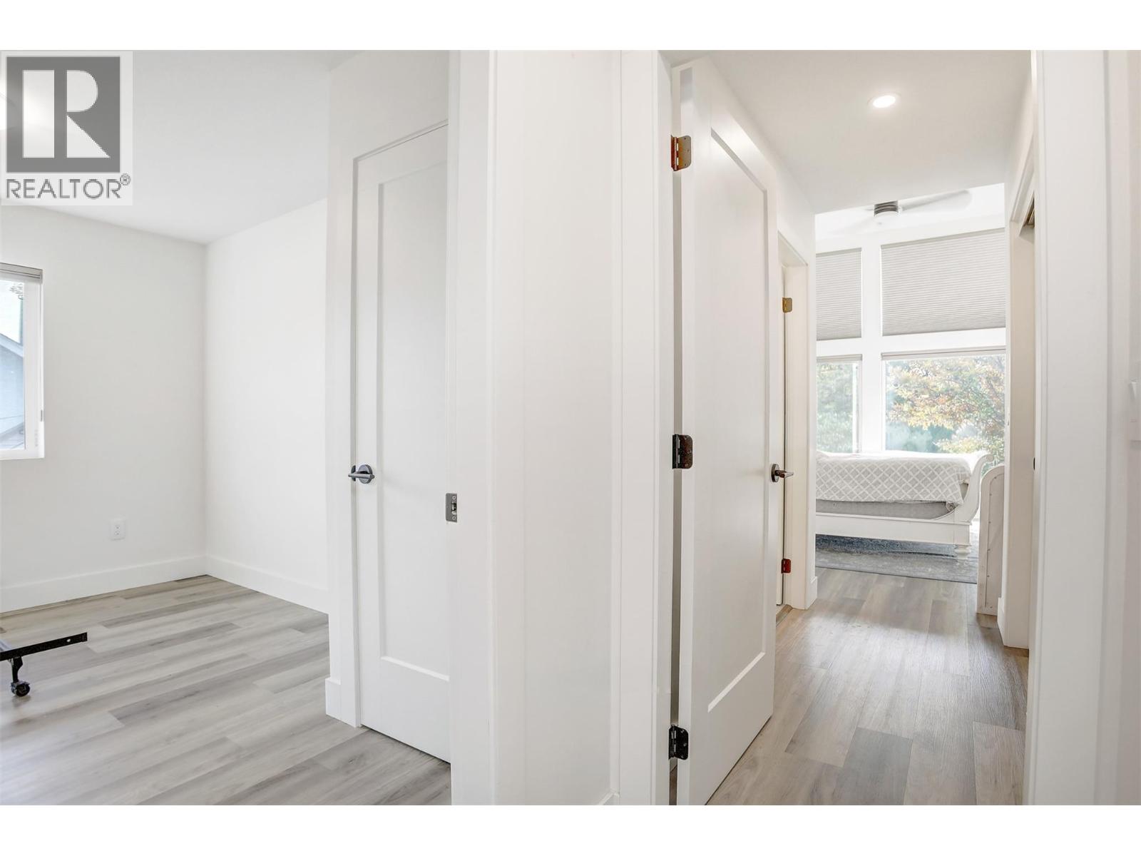 852 Stockwell Avenue Unit# 2, Kelowna, British Columbia  V1Y 6V9 - Photo 38 - 10388461