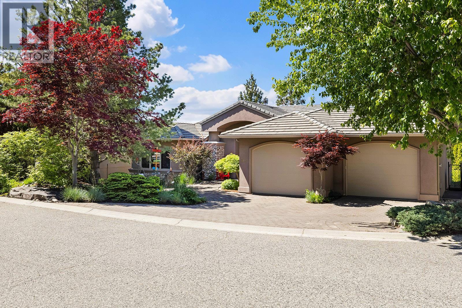 324 Phoebe Court, kelowna, British Columbia