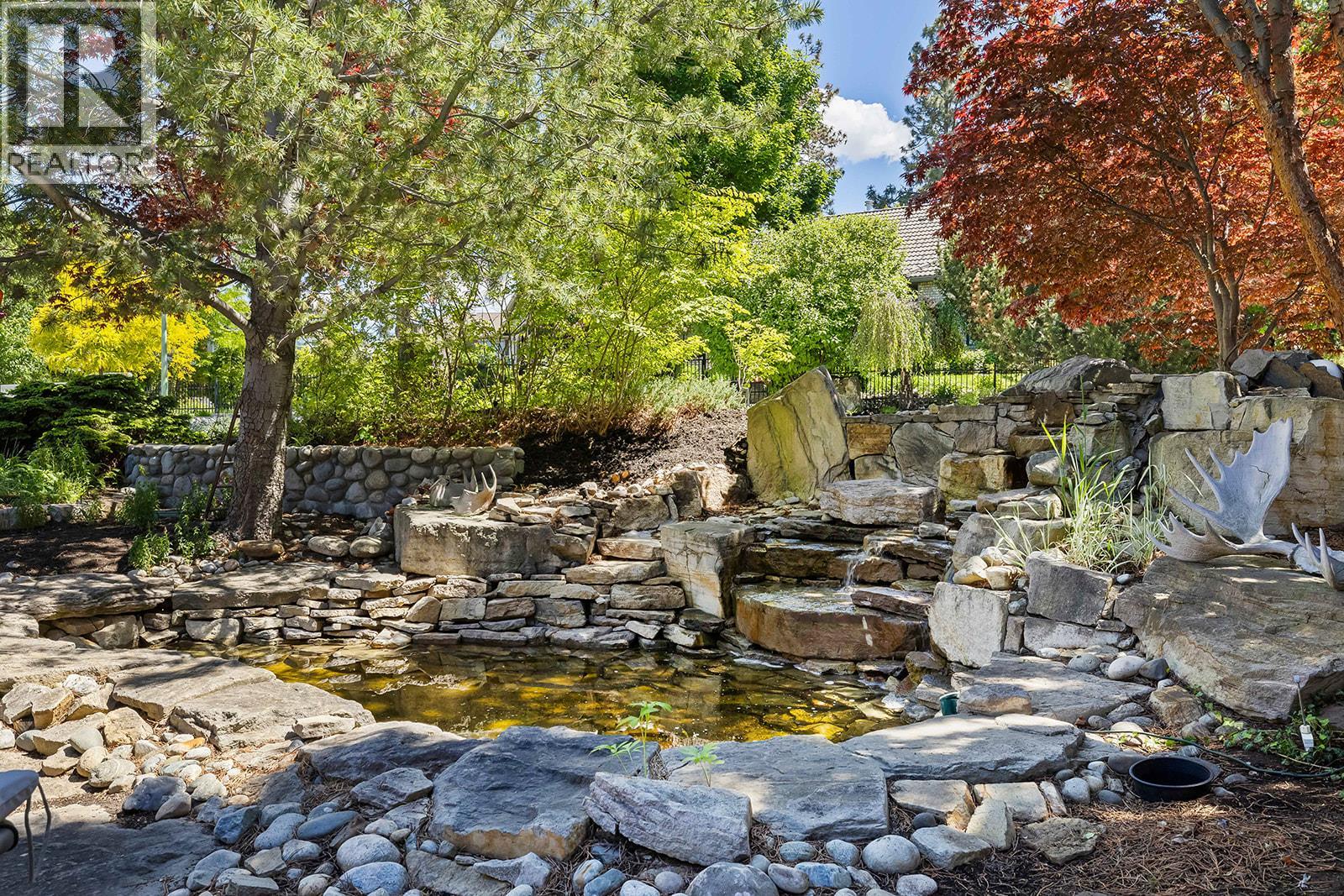 324 Phoebe Court, Kelowna, British Columbia  V1W 3Y9 - Photo 5 - 10388290
