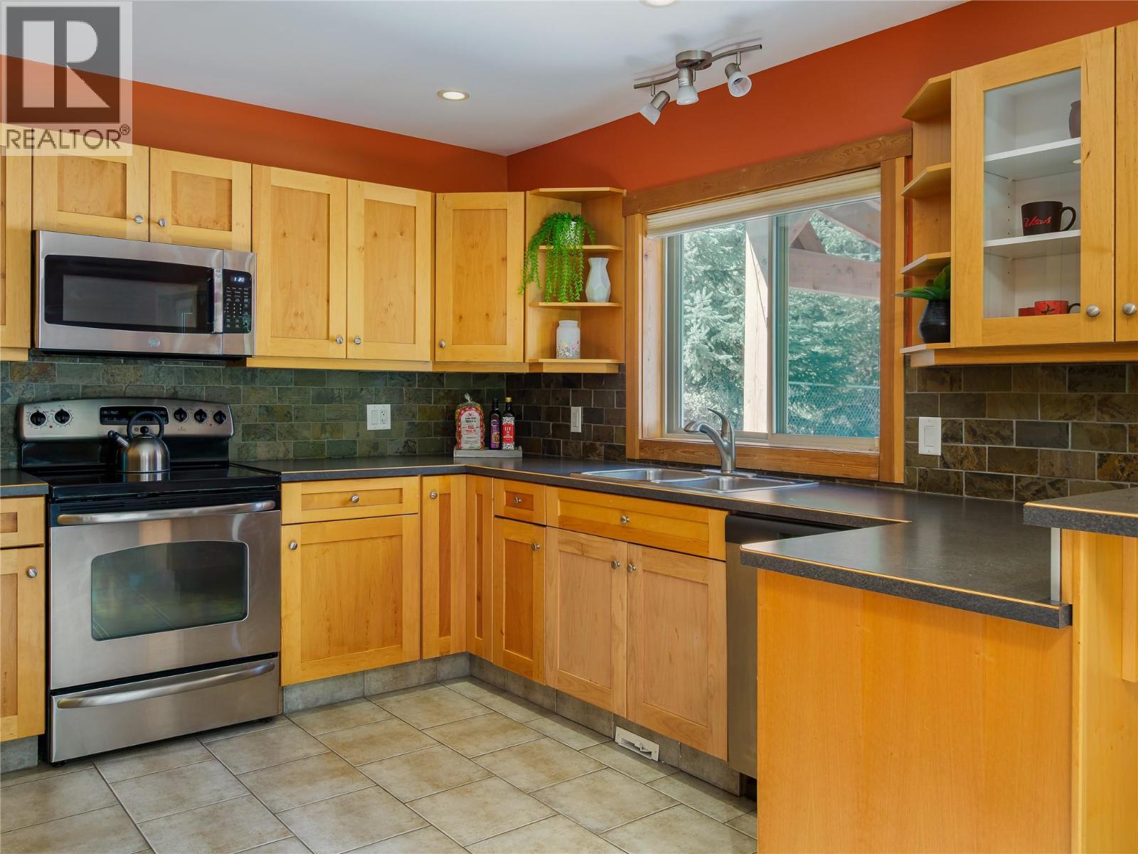 1035 Stoney Lane Road, Golden, British Columbia  V0A 1H3 - Photo 30 - 10387260