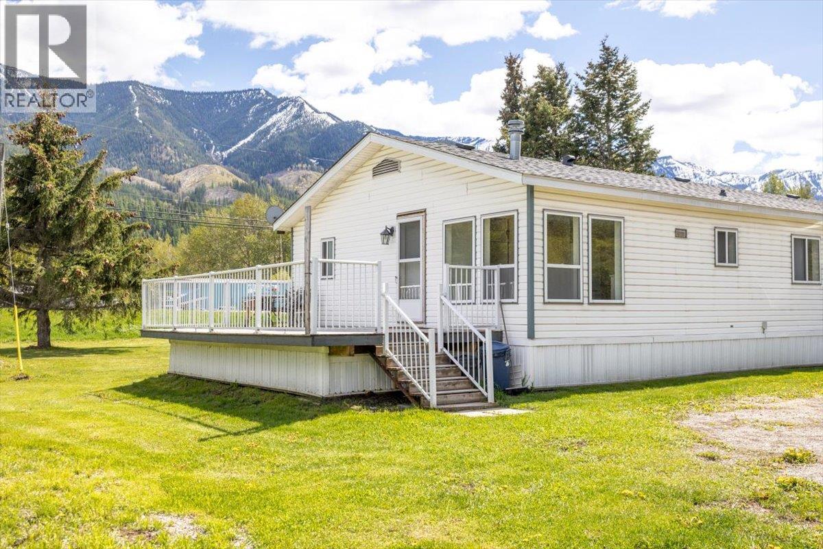 1989 3 Highway, Fernie, British Columbia  V0B 1M5 - Photo 2 - 10388300