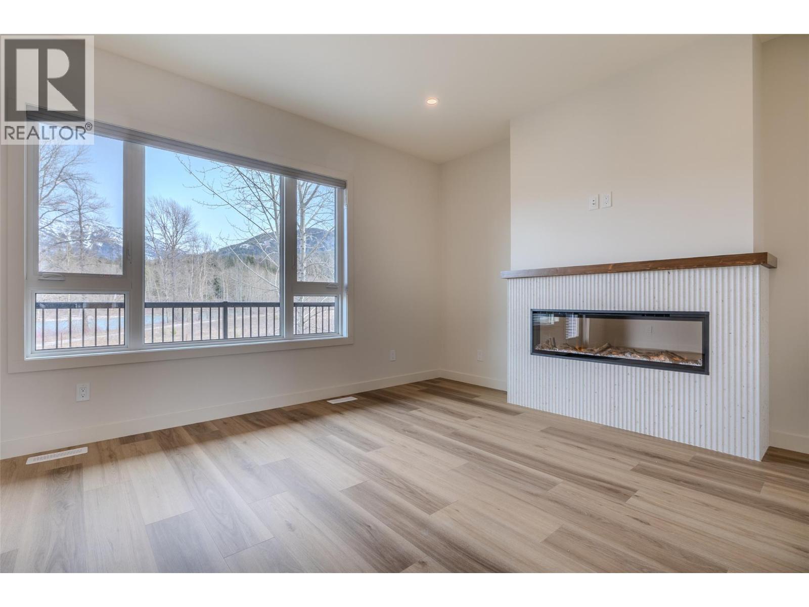 800 Riverside Way Unit# 403, Fernie, British Columbia  V0B 1M7 - Photo 7 - 10386886