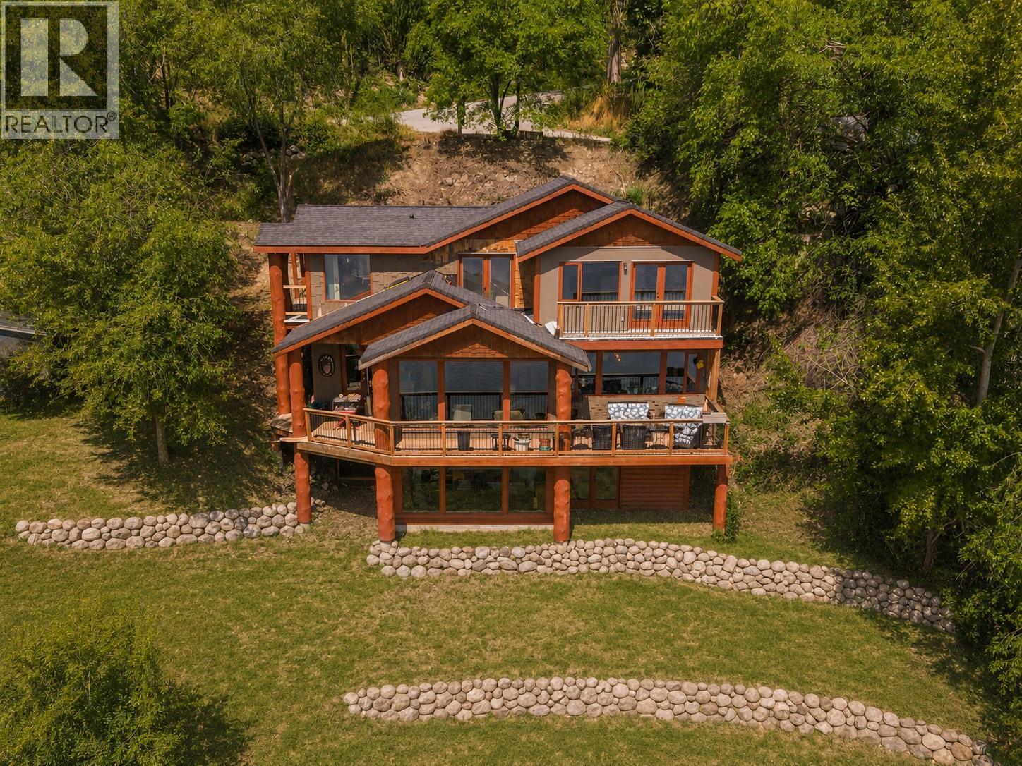 6261 Renfrew Road, peachland, British Columbia