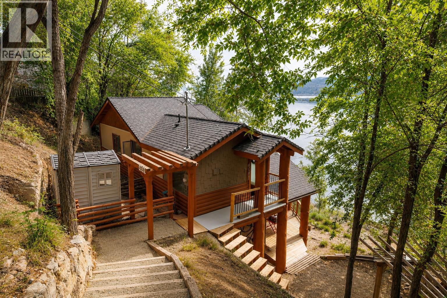 6261 Renfrew Road, Peachland, British Columbia  V0H 1X7 - Photo 32 - 10388818