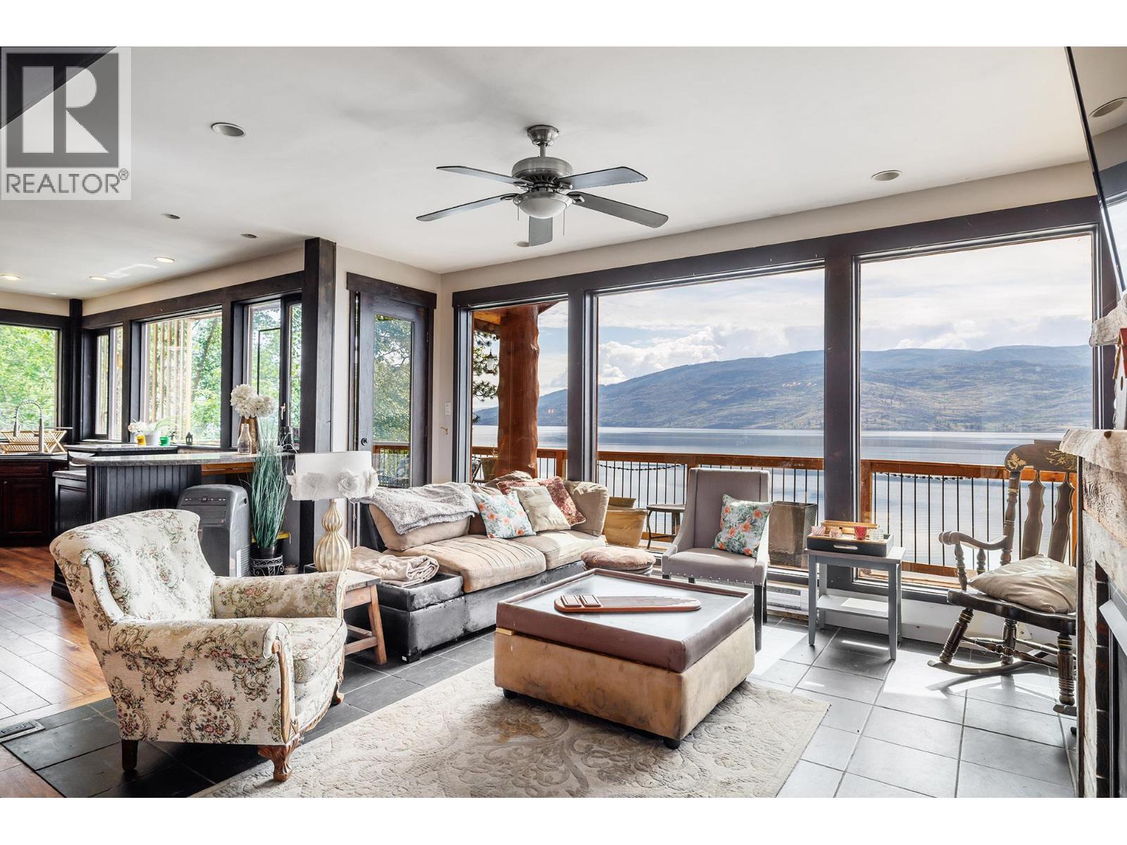 6261 Renfrew Road, Peachland, British Columbia  V0H 1X7 - Photo 4 - 10388818