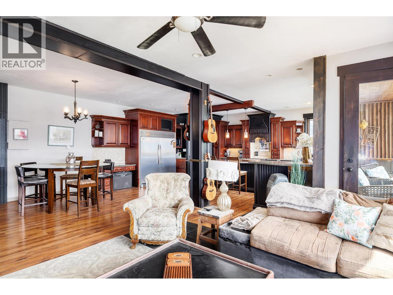 6261 Renfrew Road, Peachland, British Columbia  V0H 1X7 - Photo 6 - 10388818