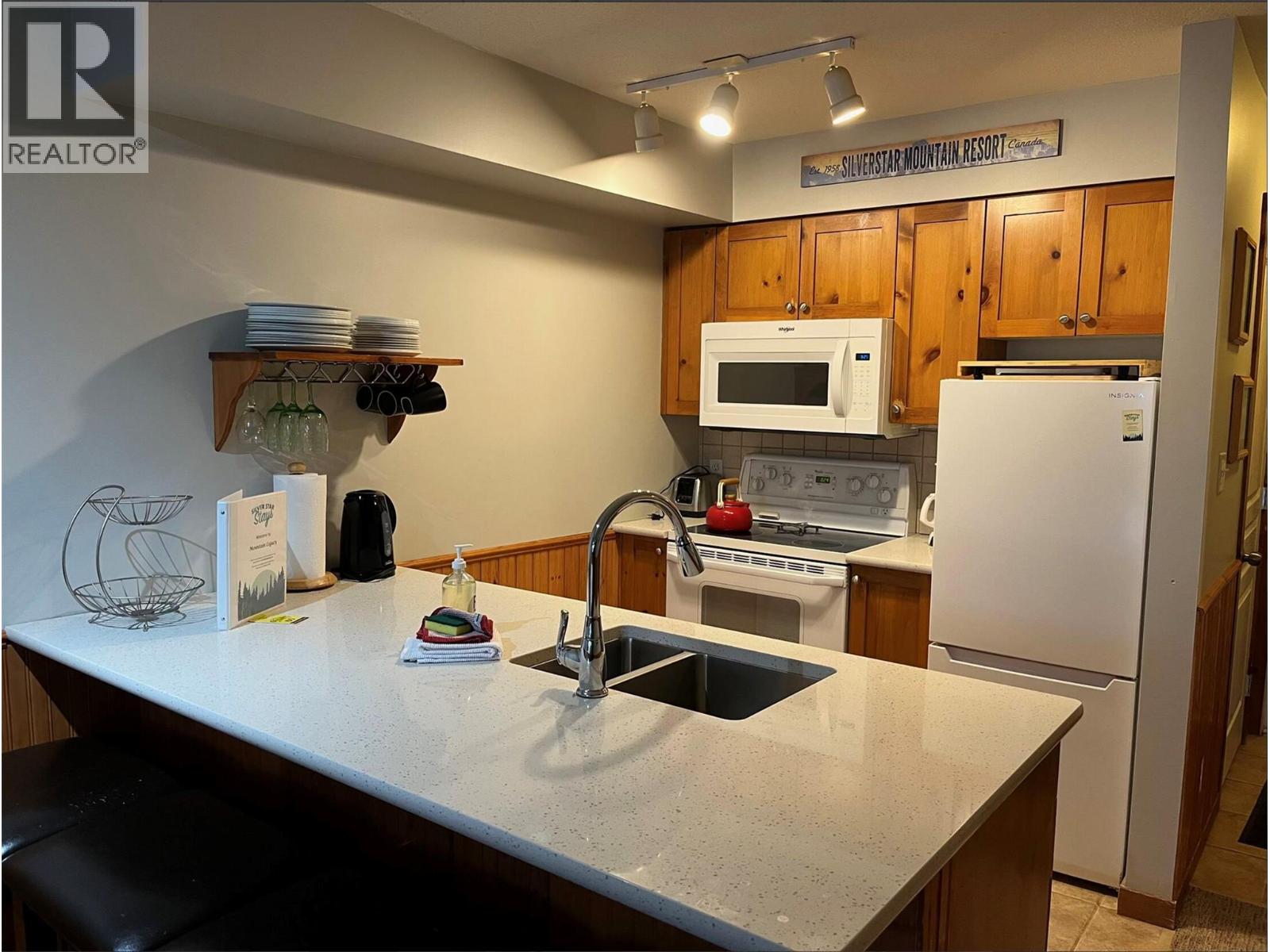 9802 Silver Star Road Unit# 205, Vernon, British Columbia  V1B 3W9 - Photo 5 - 10388735