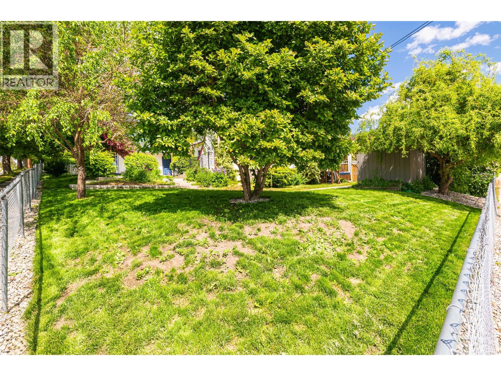 306 10th Avenue N, Creston, British Columbia  V0B 1G0 - Photo 38 - 10388711