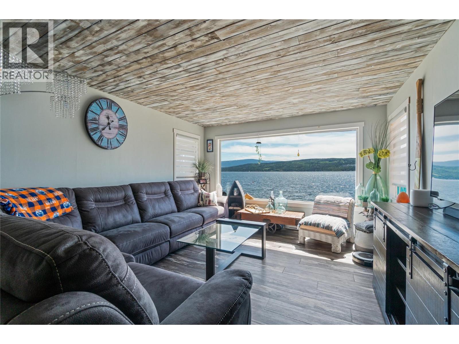 3572 Hilliam Frontage Road, Scotch Creek, British Columbia  V0E 1M5 - Photo 14 - 10388806