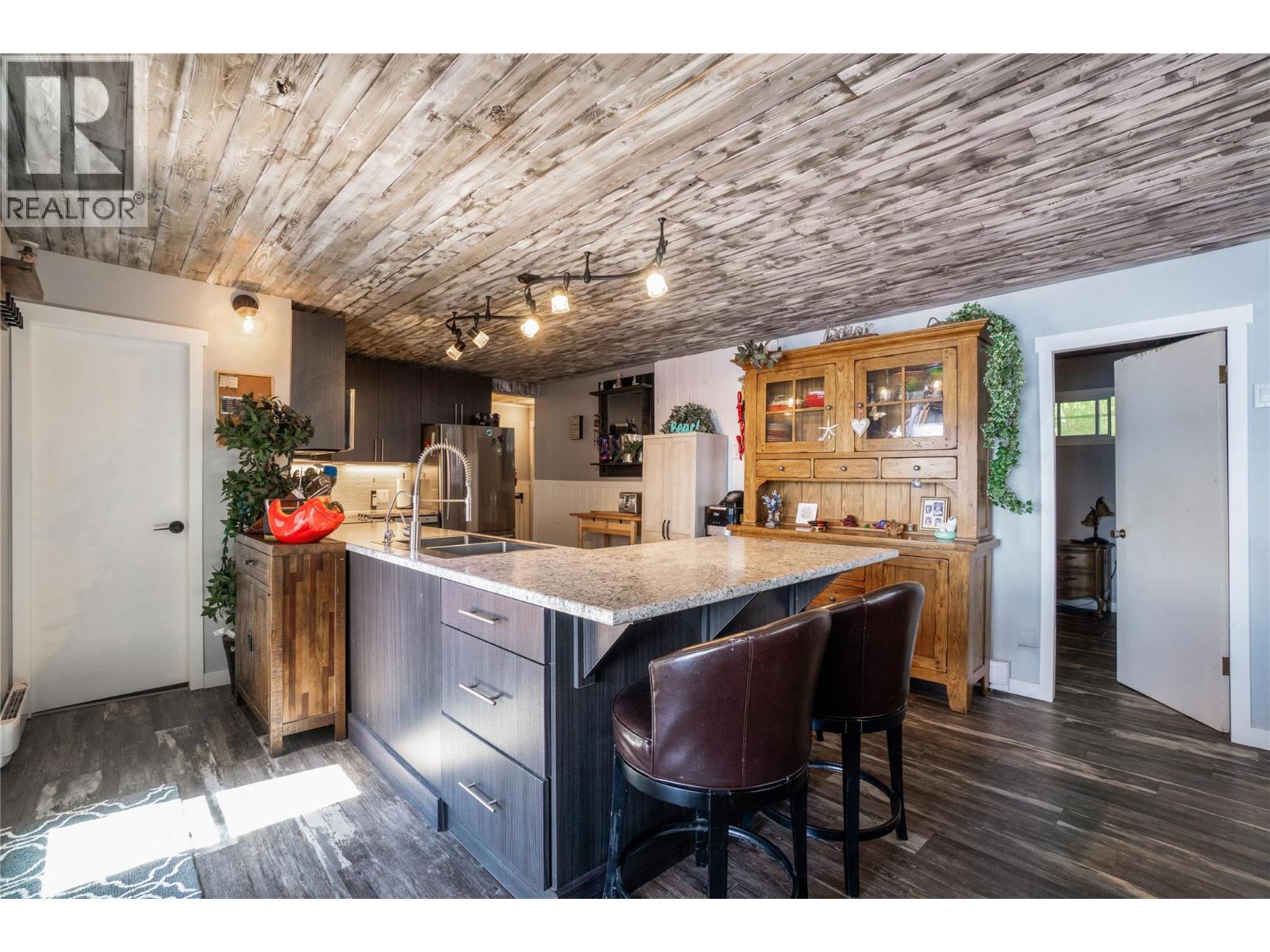 3572 Hilliam Frontage Road, Scotch Creek, British Columbia  V0E 1M5 - Photo 6 - 10388806