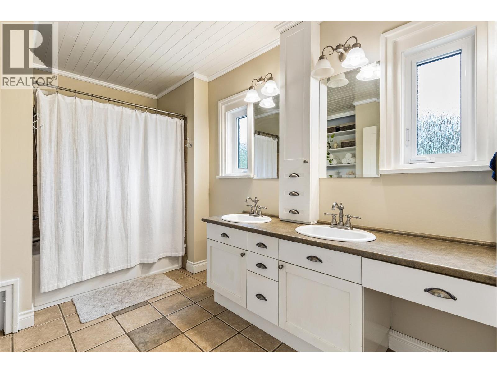 2302 23 Avenue, Vernon, British Columbia  V1T 1J7 - Photo 54 - 10388690