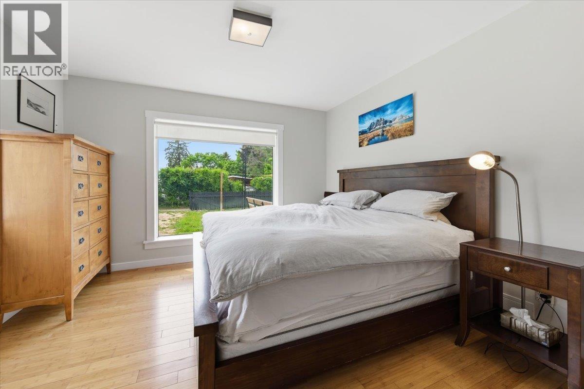 3002 20th Street, Vernon, British Columbia  V1T 4C5 - Photo 17 - 10388626
