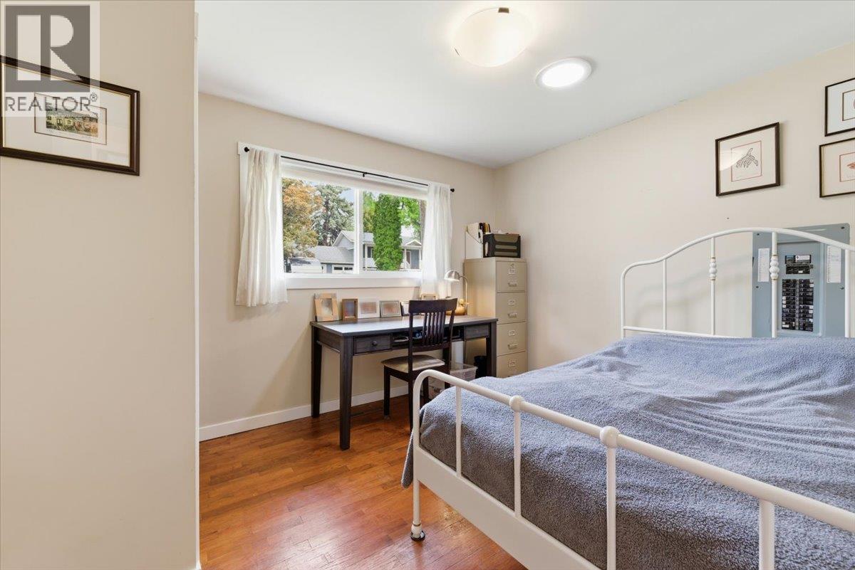 3002 20th Street, Vernon, British Columbia  V1T 4C5 - Photo 27 - 10388626