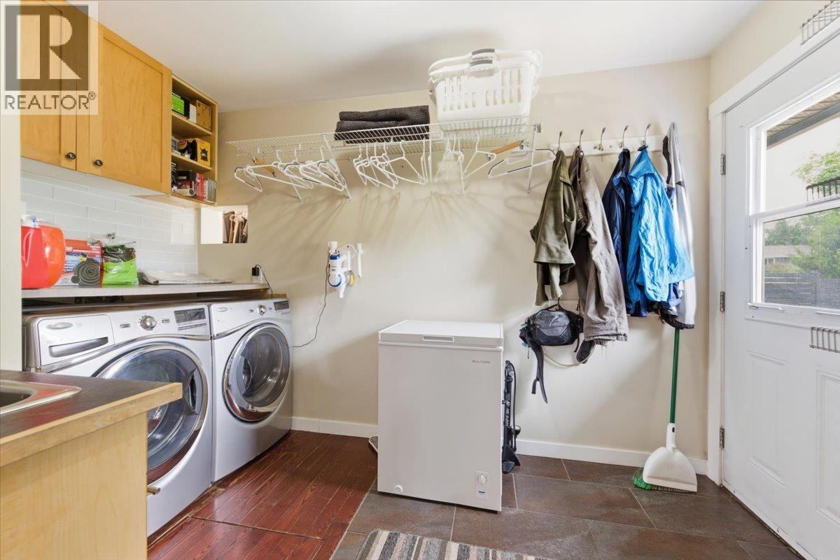 3002 20th Street, Vernon, British Columbia  V1T 4C5 - Photo 30 - 10388626