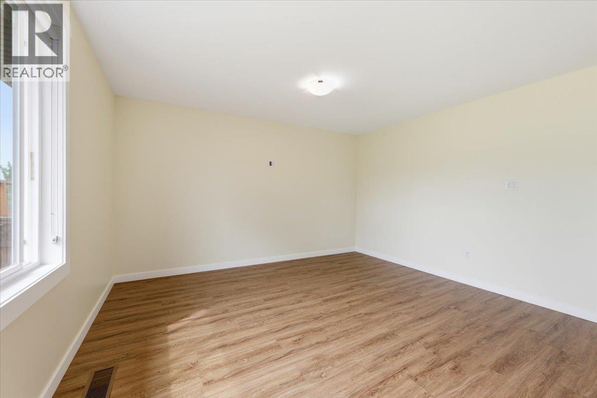 3002 20th Street, Vernon, British Columbia  V1T 4C5 - Photo 34 - 10388626