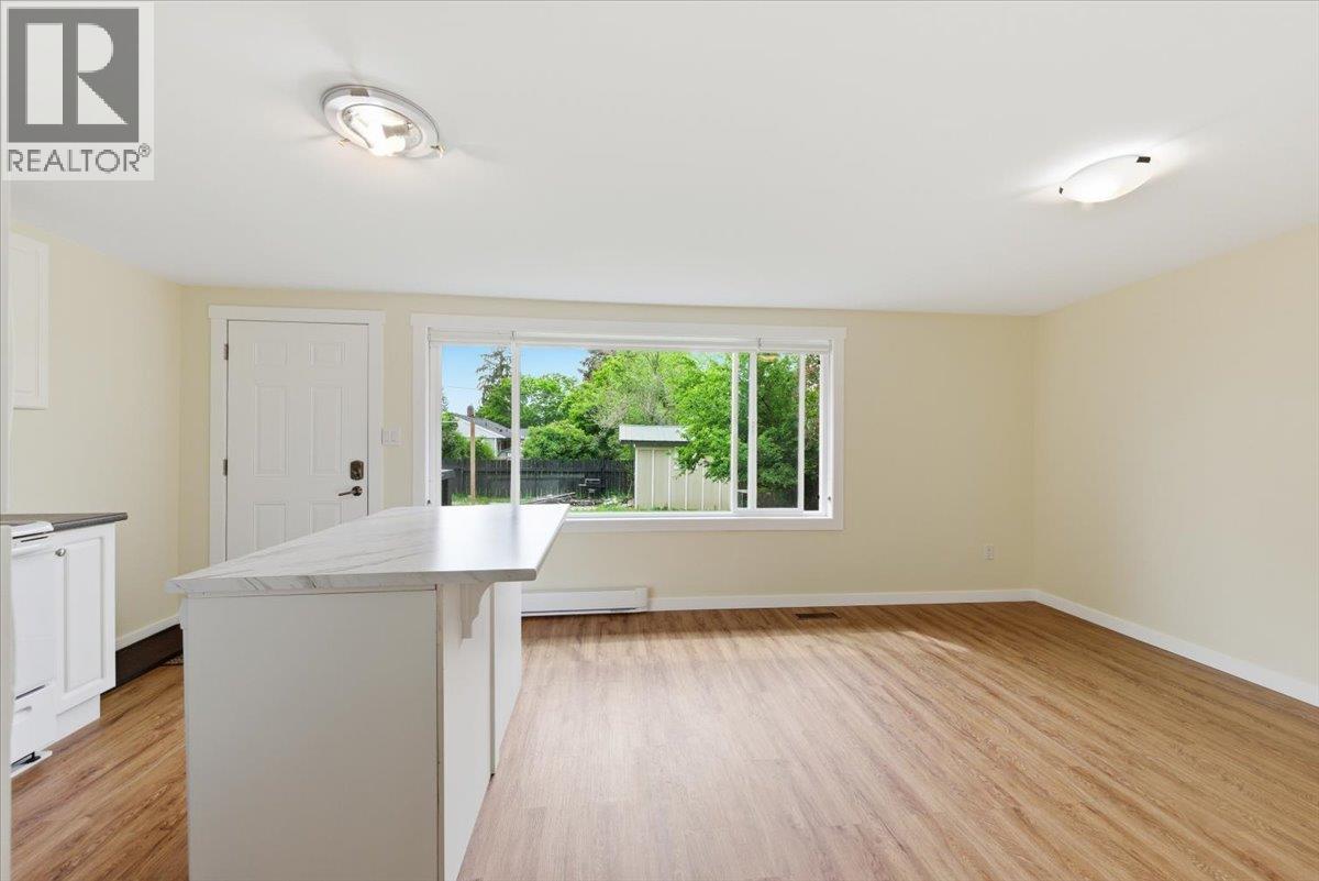 3002 20th Street, Vernon, British Columbia  V1T 4C5 - Photo 37 - 10388626