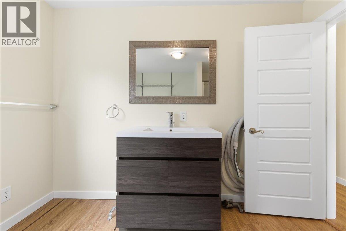3002 20th Street, Vernon, British Columbia  V1T 4C5 - Photo 43 - 10388626