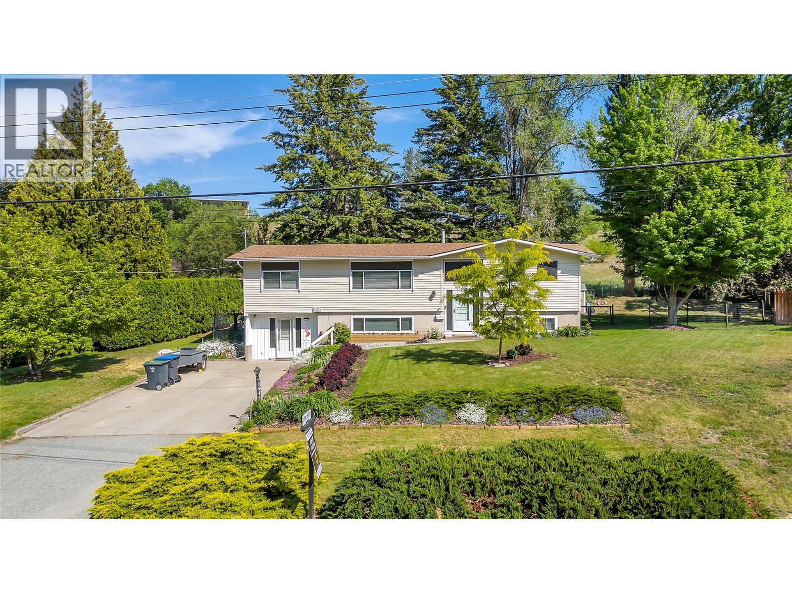 2545 Colleen Road, West Kelowna, British Columbia  V1Z 2K6 - Photo 3 - 10388812