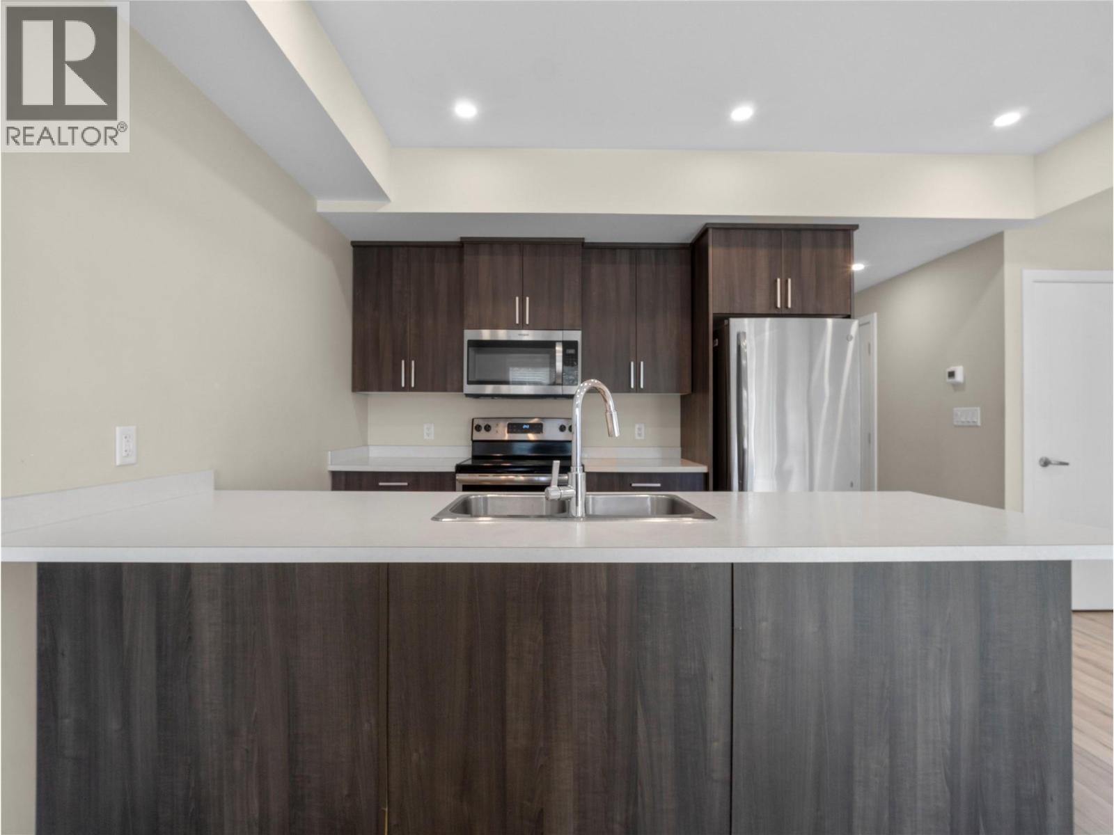 2081 11 Avenue Ne Unit# 15, Salmon Arm, British Columbia  V1E 0G1 - Photo 8 - 10388698