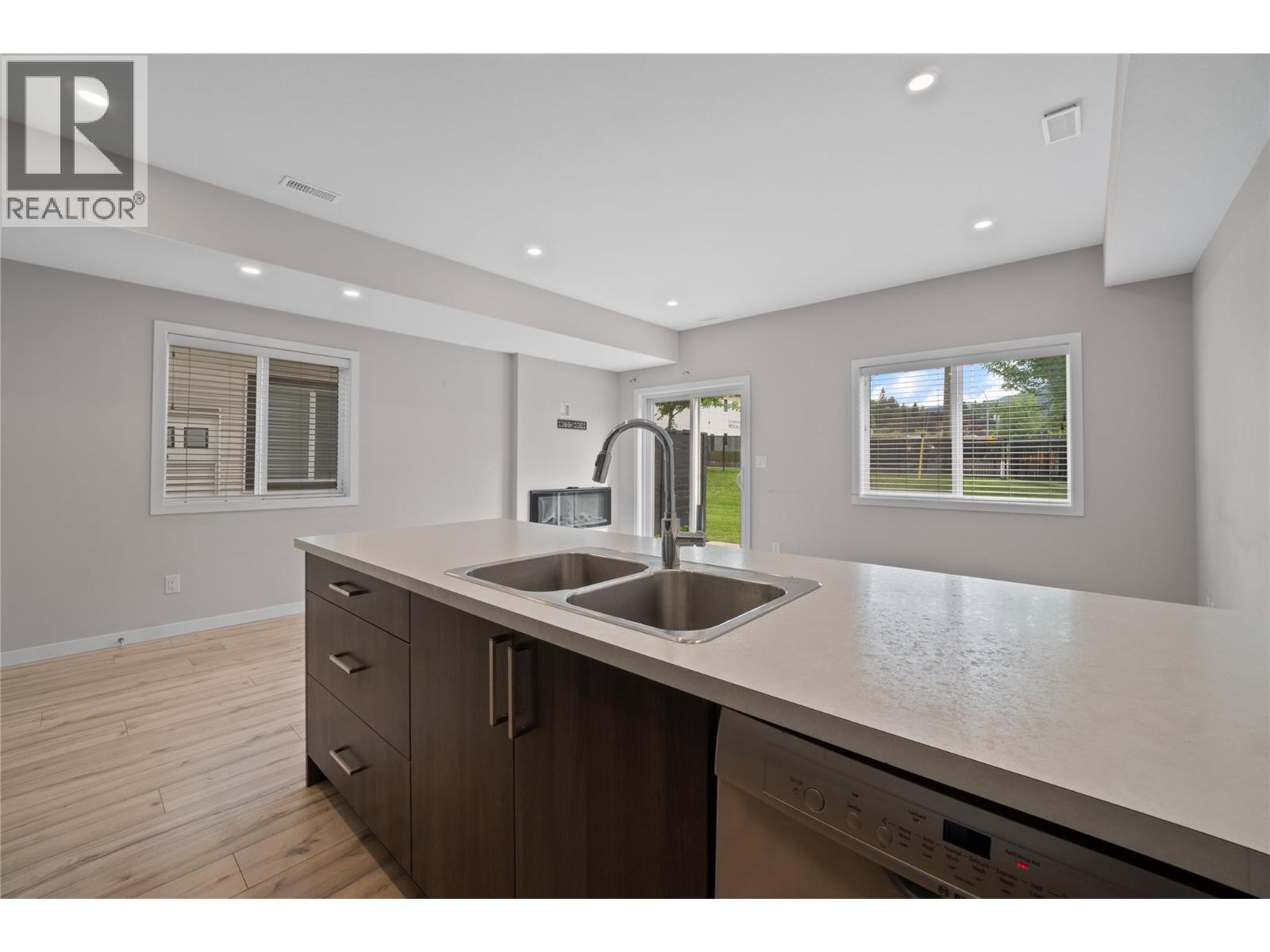2081 11 Avenue Ne Unit# 15, Salmon Arm, British Columbia  V1E 0G1 - Photo 9 - 10388698
