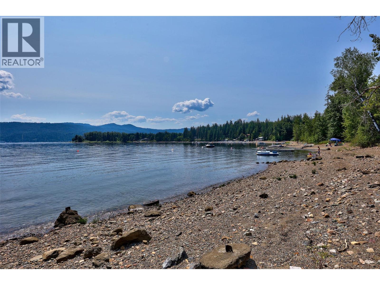 6297 Squilax-Anglemont Road, Magna Bay, British Columbia  V0E 1M7 - Photo 25 - 10388831