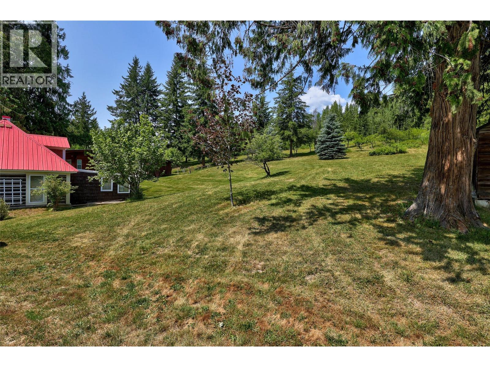 6297 Squilax-Anglemont Road, Magna Bay, British Columbia  V0E 1M7 - Photo 35 - 10388831