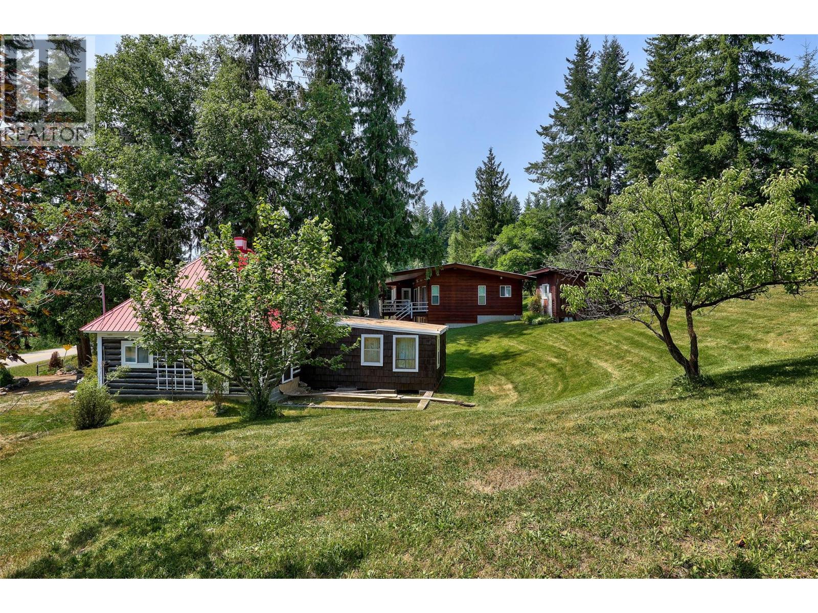 6297 Squilax-Anglemont Road, Magna Bay, British Columbia  V0E 1M7 - Photo 36 - 10388831