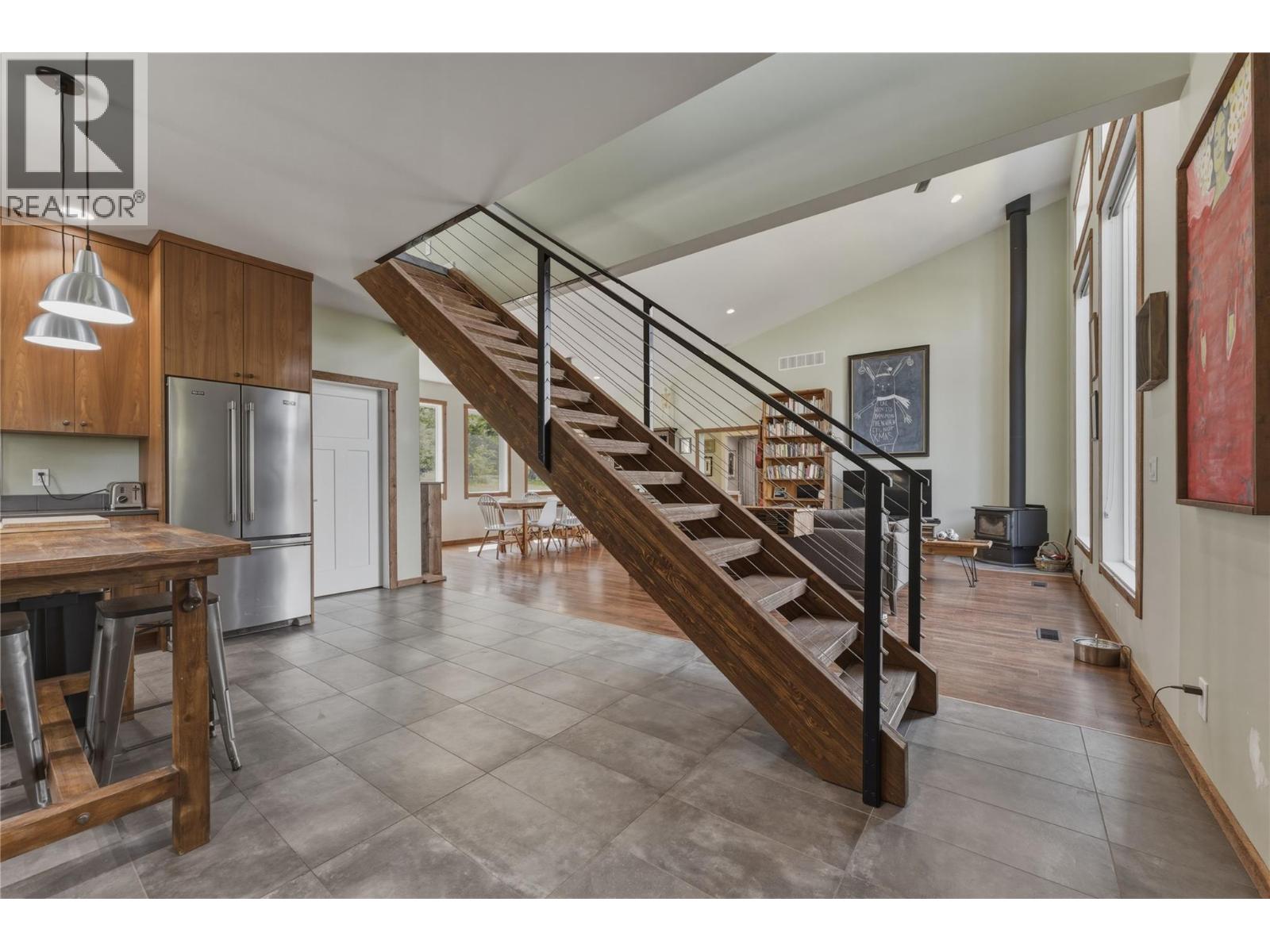 4091 Boss Creek Road, Vernon, British Columbia  V1B 4G5 - Photo 8 - 10388788