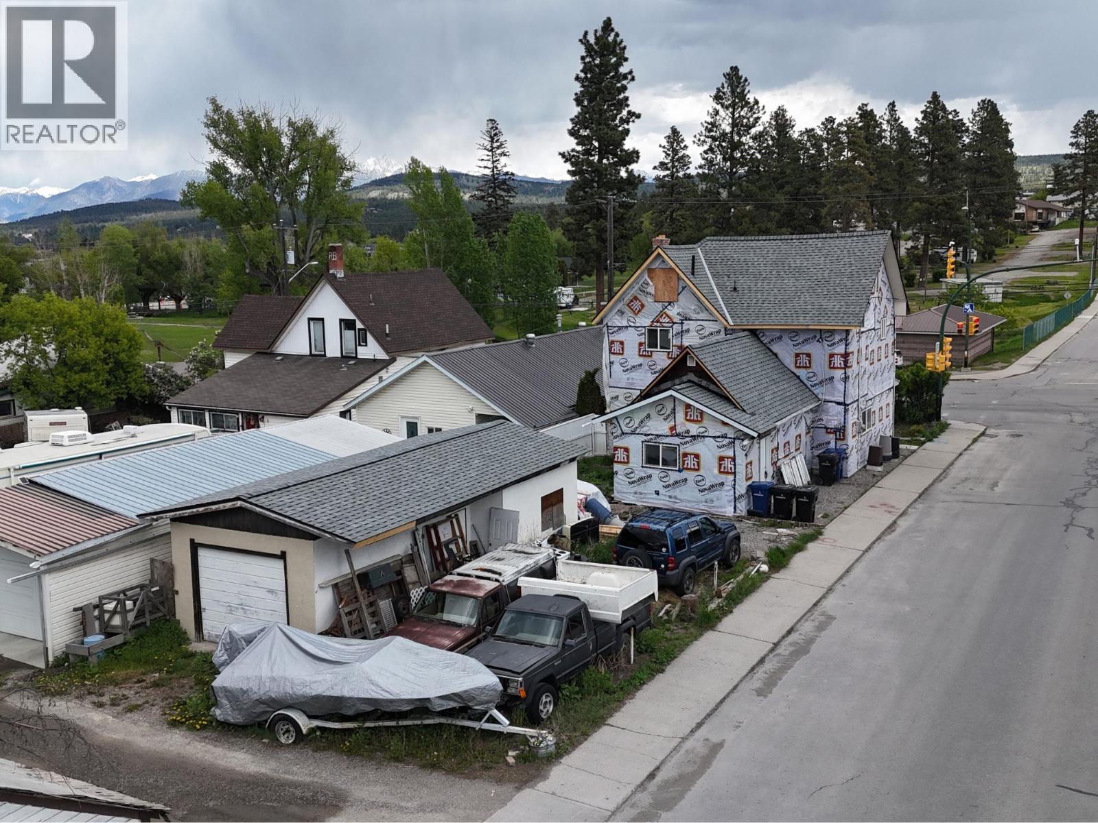 135 14th Avenue S, Cranbrook, British Columbia  V1C 2X1 - Photo 3 - 10388760