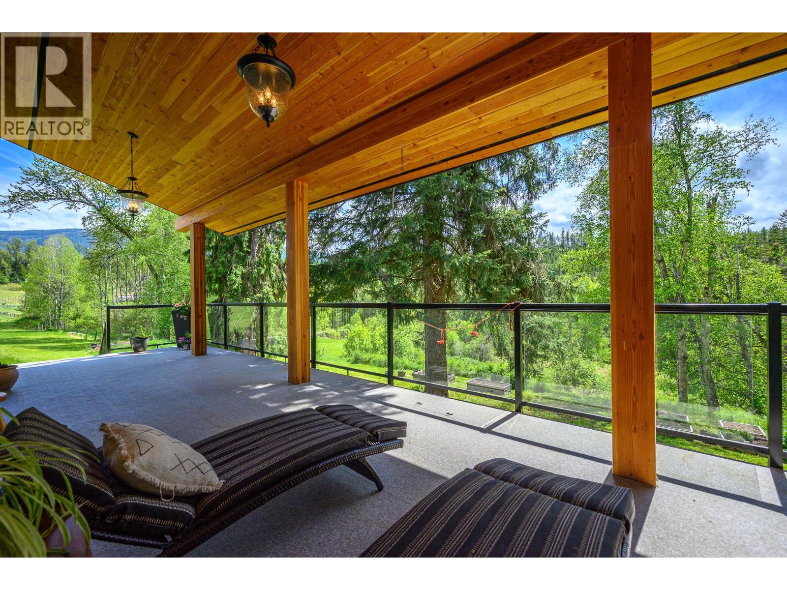 522 North Fork Road, Cherryville, British Columbia  V0E 2G0 - Photo 13 - 10387867
