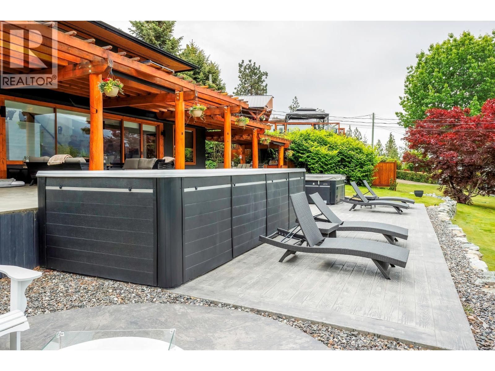 9887 Okanagan Centre Road W, Lake Country, British Columbia  V4V 2J3 - Photo 11 - 10388276