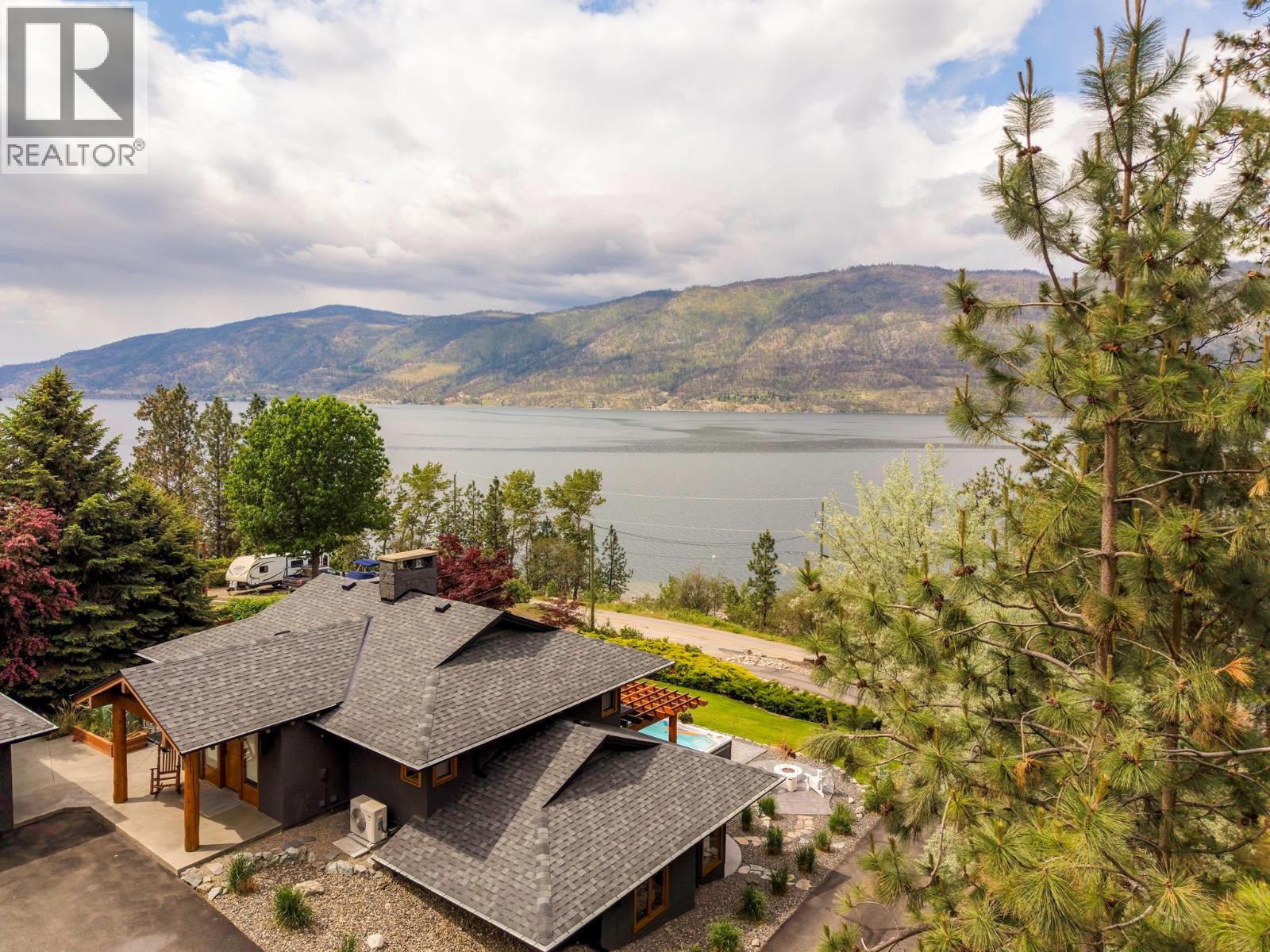 9887 Okanagan Centre Road W, Lake Country, British Columbia  V4V 2J3 - Photo 2 - 10388276