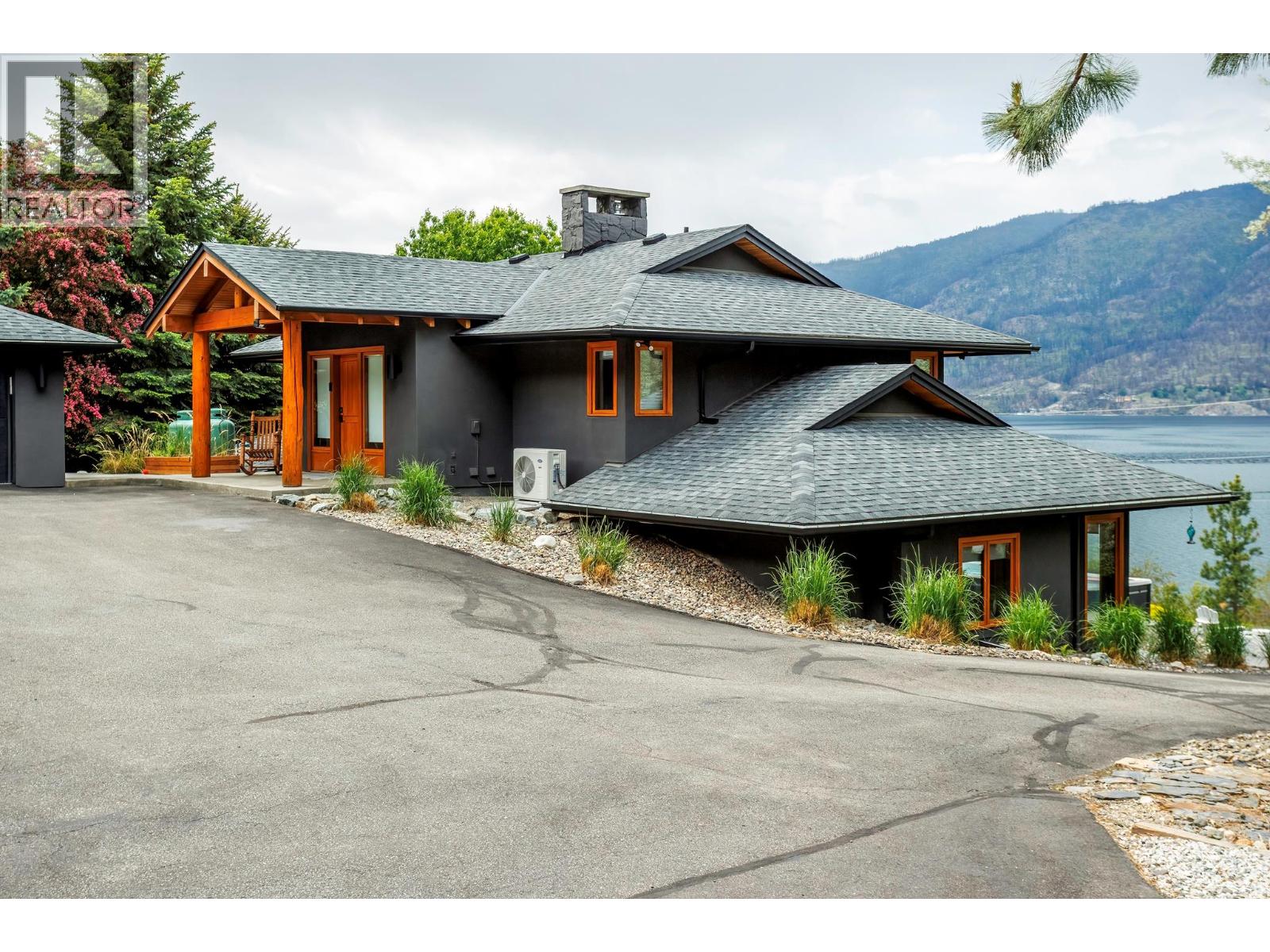 9887 Okanagan Centre Road W, Lake Country, British Columbia  V4V 2J3 - Photo 6 - 10388276