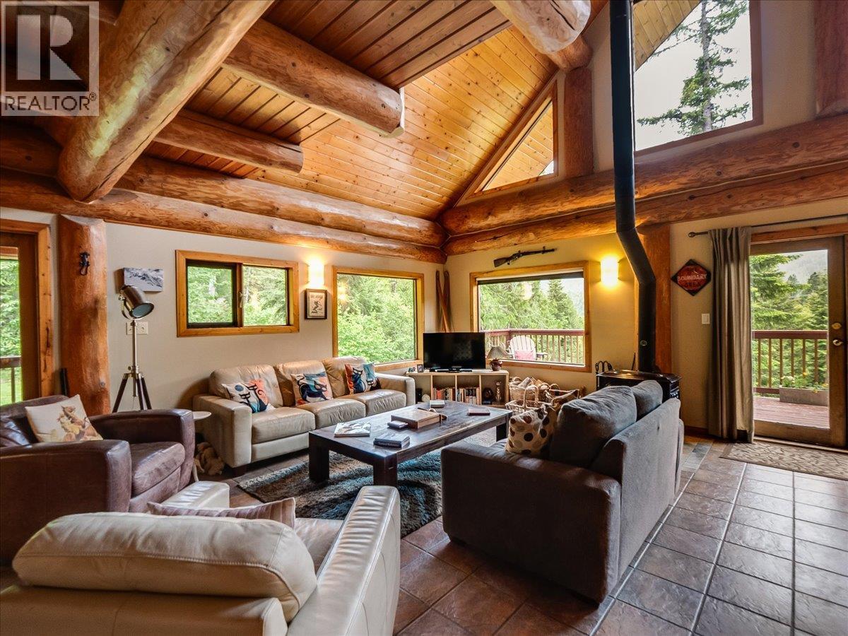1990 6 Highway, Crescent Valley, British Columbia  V0G 1H0 - Photo 10 - 10388513