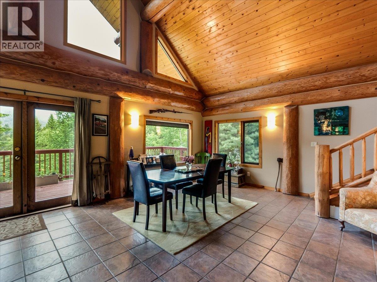 1990 6 Highway, Crescent Valley, British Columbia  V0G 1H0 - Photo 12 - 10388513