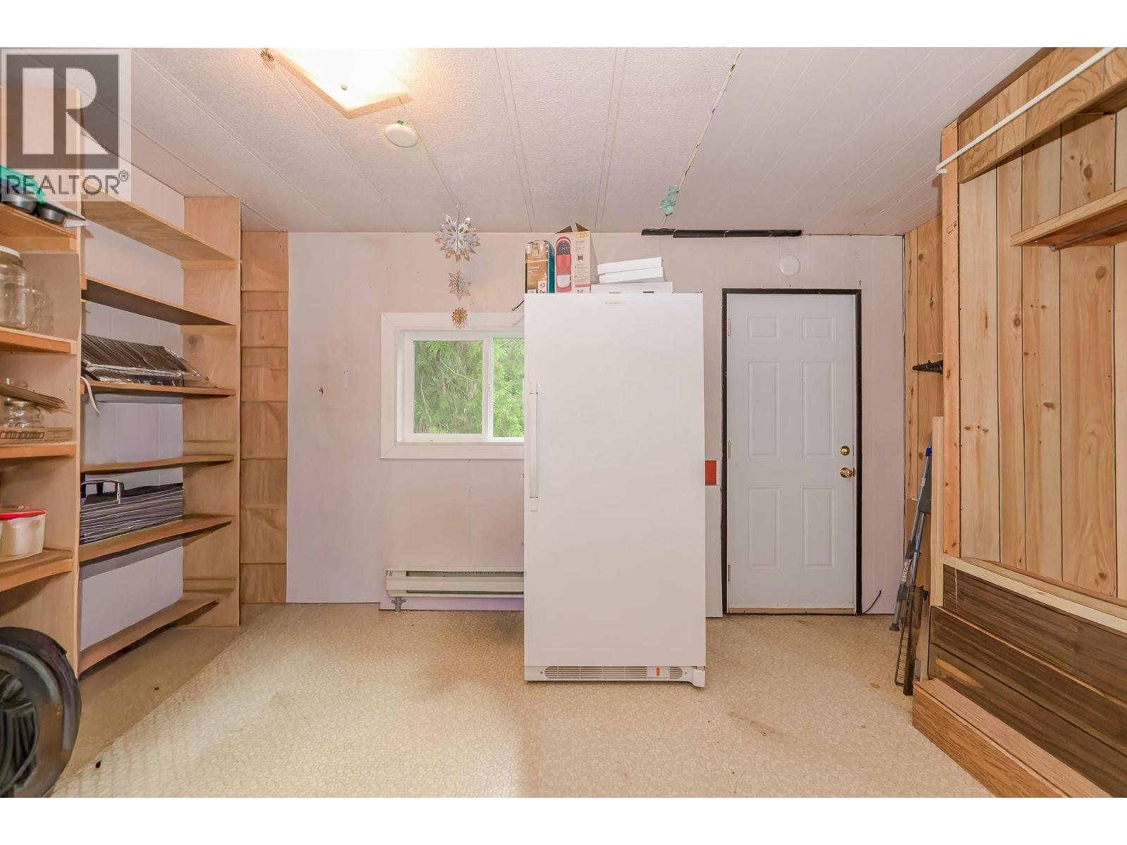 4666 Ackerman Road, Malakwa, British Columbia  V0E 2V0 - Photo 12 - 10388757