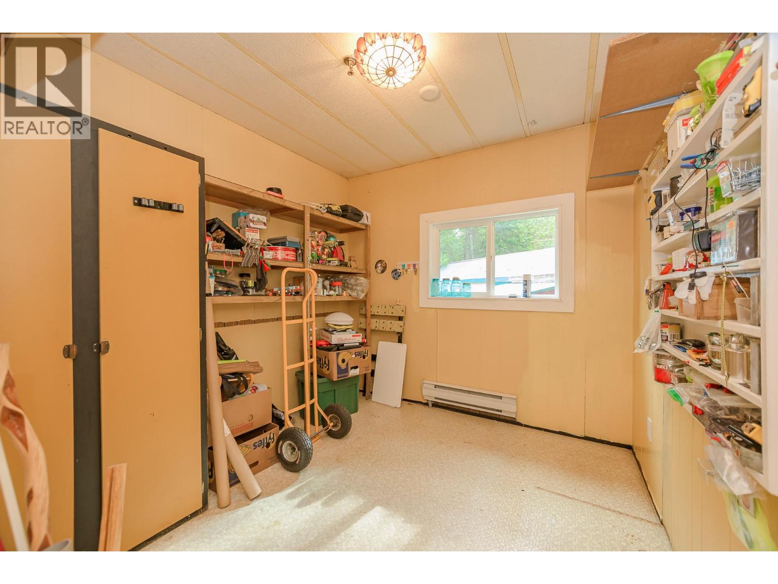 4666 Ackerman Road, Malakwa, British Columbia  V0E 2V0 - Photo 7 - 10388757