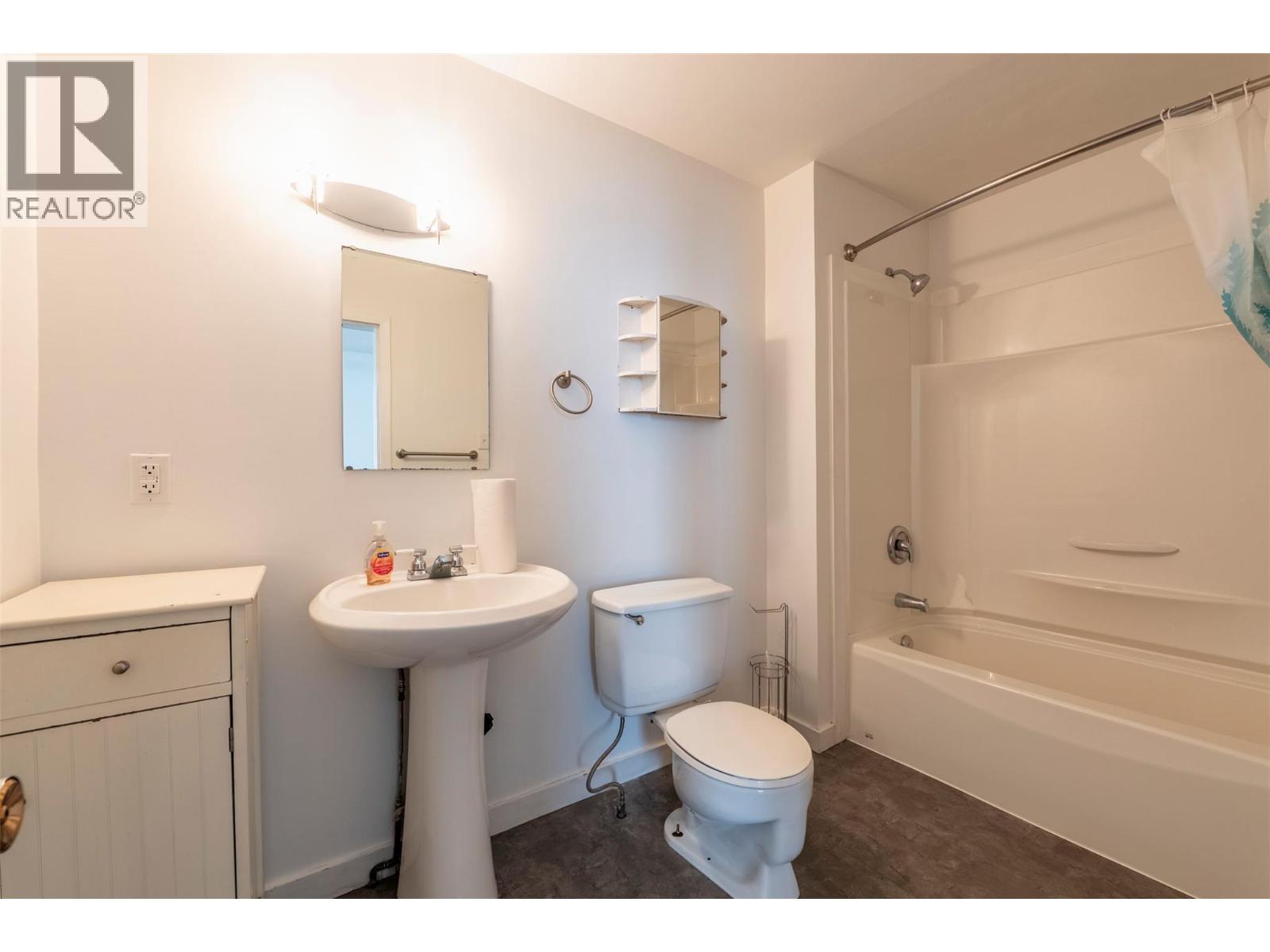 308/310 Carbonate Street, Nelson, British Columbia  V1L 4P2 - Photo 17 - 10388765