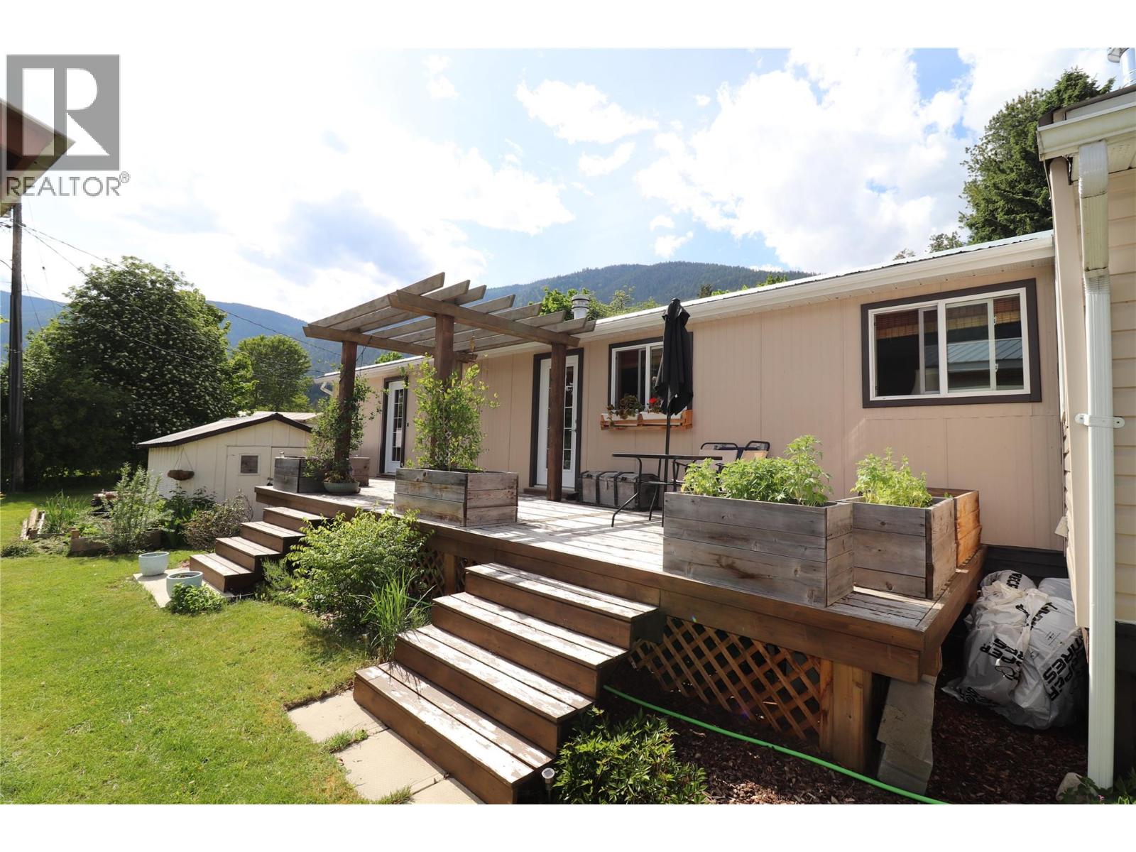 2714 Lower 6 Mile Road Unit# 26, Nelson, British Columbia  V1L 6L4 - Photo 8 - 10388758